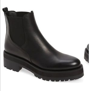 Sam Edelman black Chelsea boots Justina
